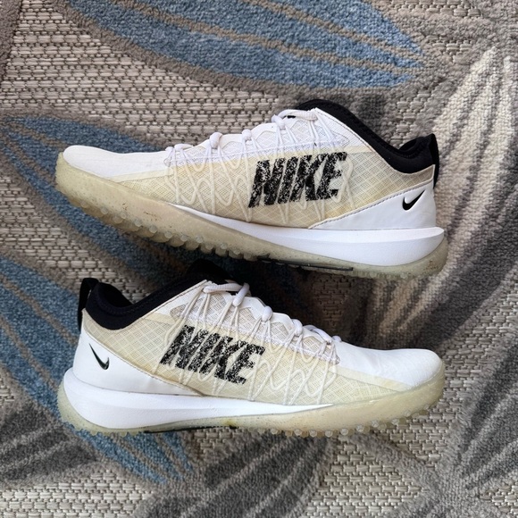 NIKE ALPHA HUARACHE 7 PRO TURF LAX SHOE WHITE/BLACK CJ0235-102 MEN’S SIZE 8 - Picture 2 of 8